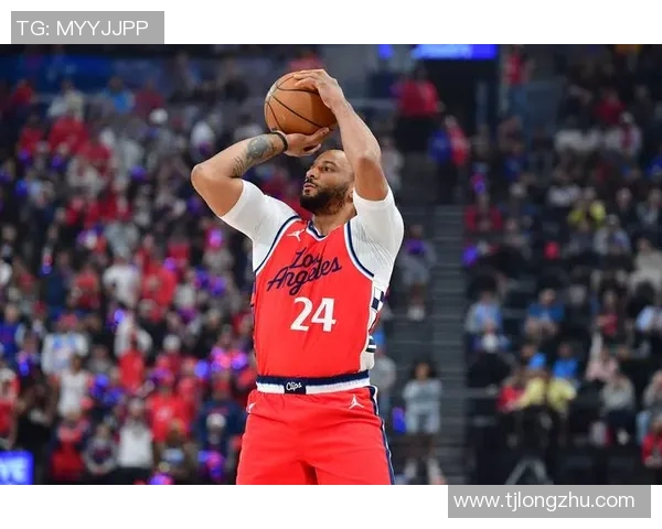 快船与马刺激战回顾12月14日精彩比赛录像分析与亮点总结