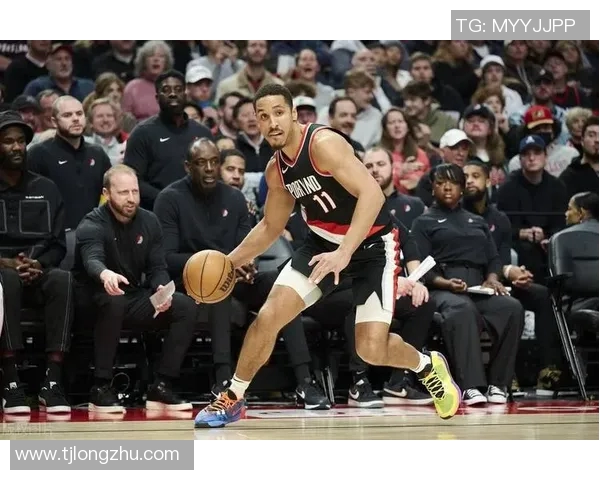 马尔科姆布罗格登的篮球生涯与成就解析：从大学到NBA的辉煌之路