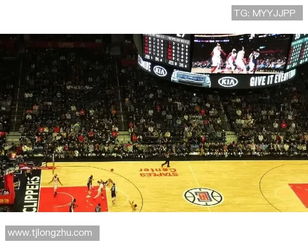 2019年NBA季后赛太阳队与勇士队激战回顾与精彩瞬间分析