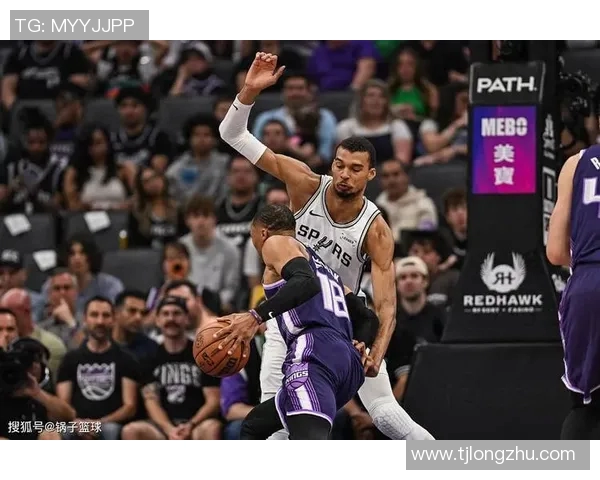 2010年NBA季后赛马刺与太阳的激烈对决回顾与分析